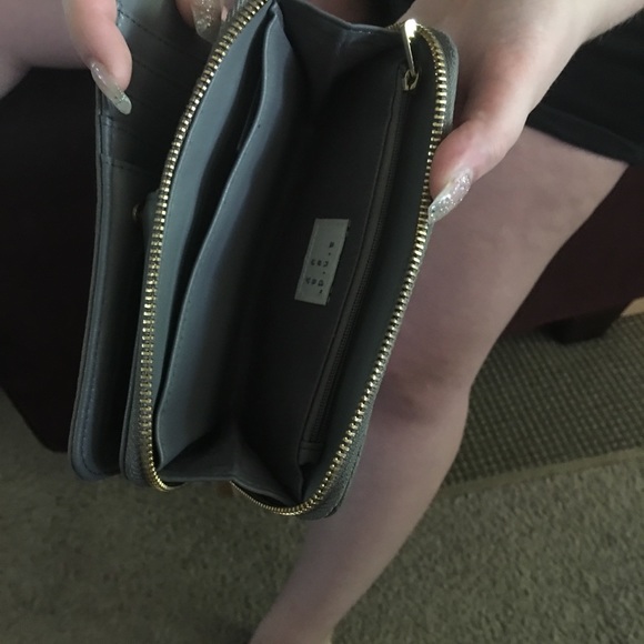 Grey design wallet - Picture 3 of 3